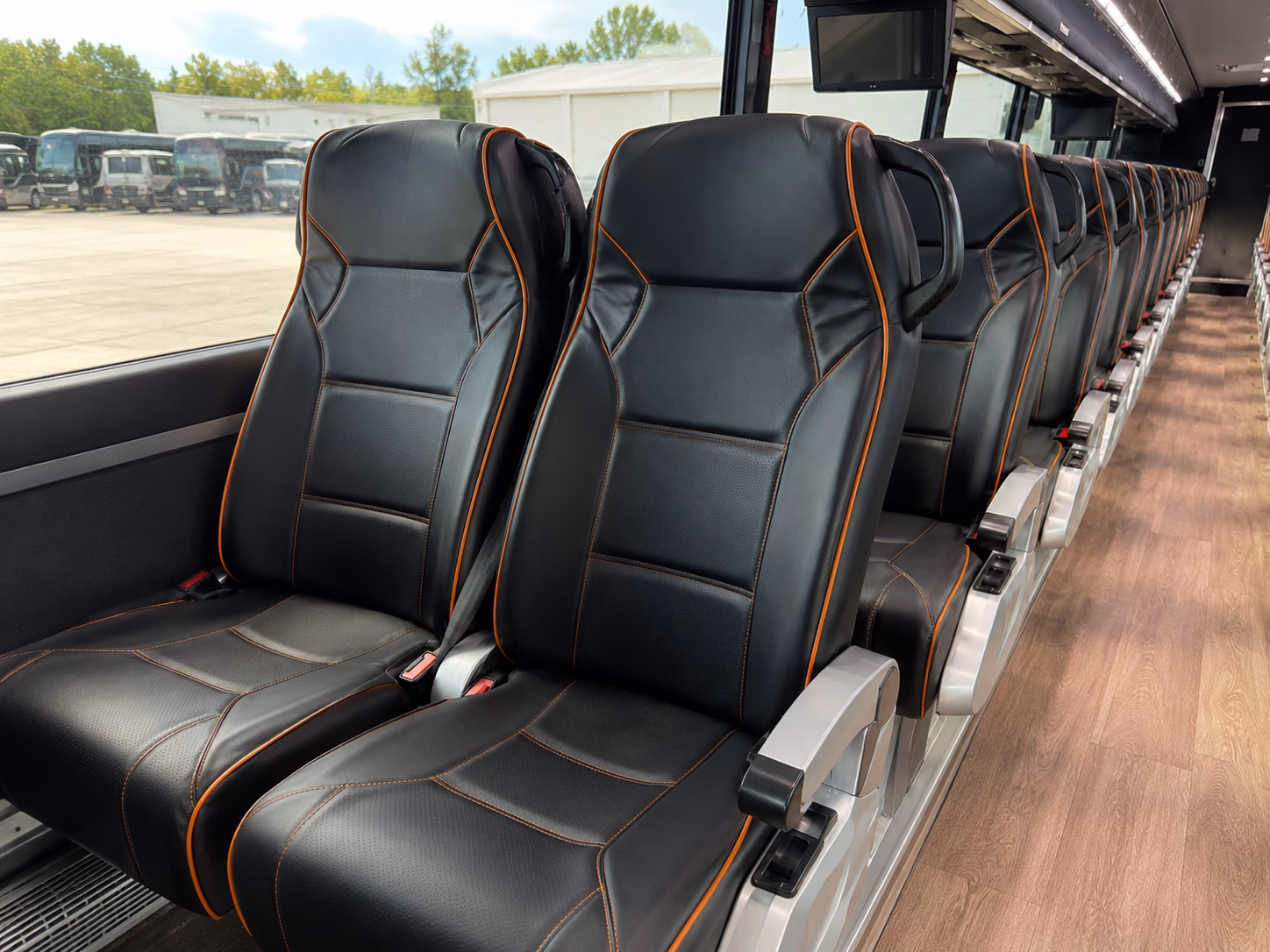 charter bus shuttle service to sjc sfo and oak from milpitas