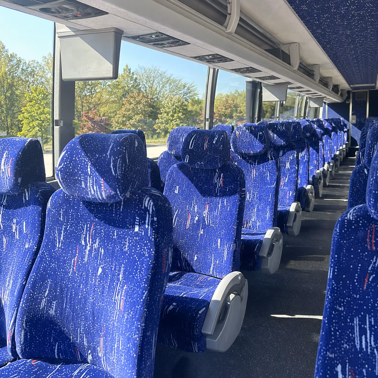charter buses to the exploratorium and california academy of sciences in san francisco