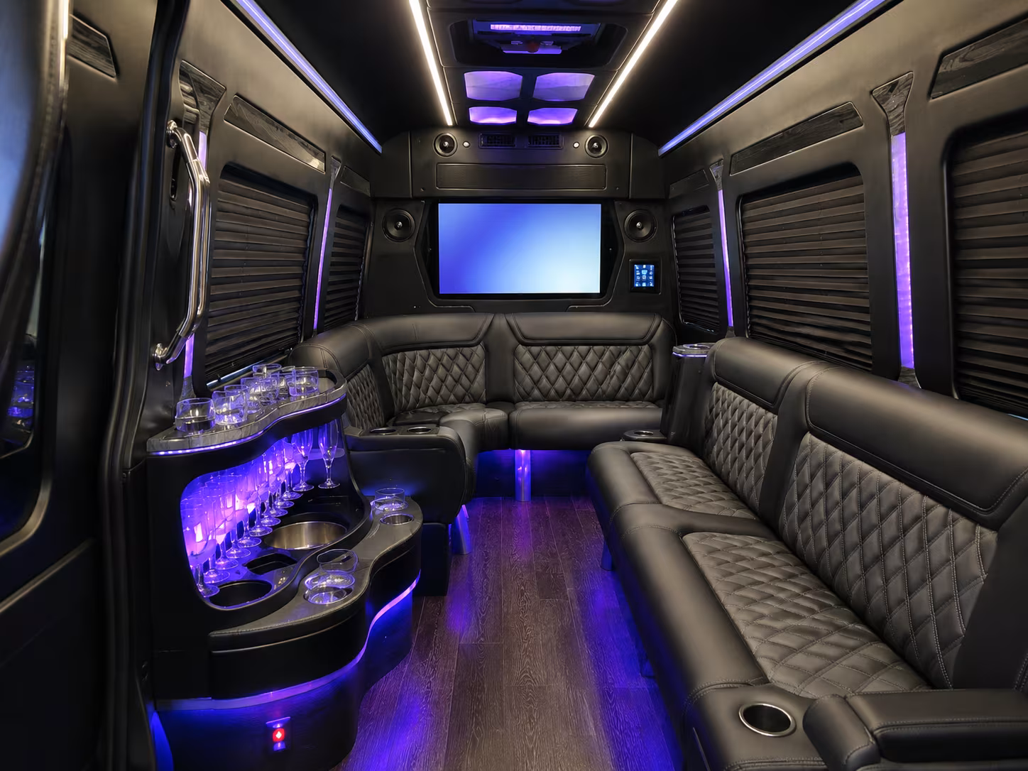 got 30 seconds get corporate bus pricing for milpitas right now